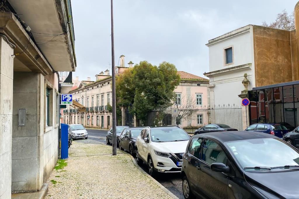 New - Uptown Stylish Lissabon